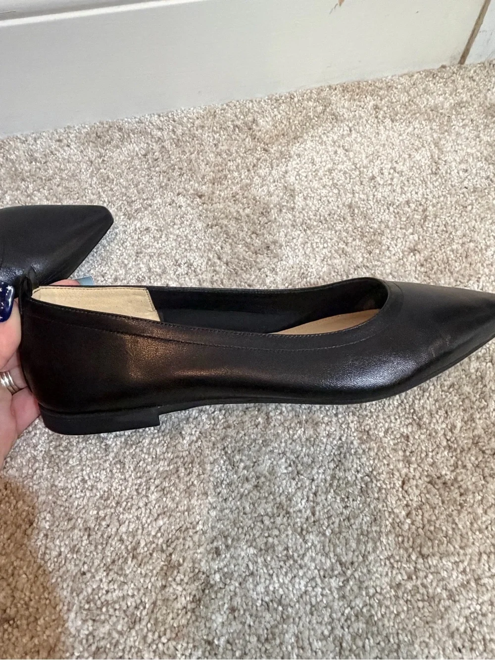 Everlane 40-Hour Flat Black Leather